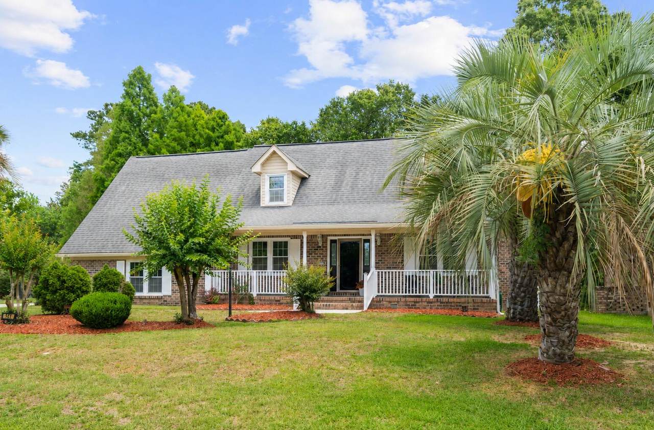 946 Melrose Drive - Photo 1