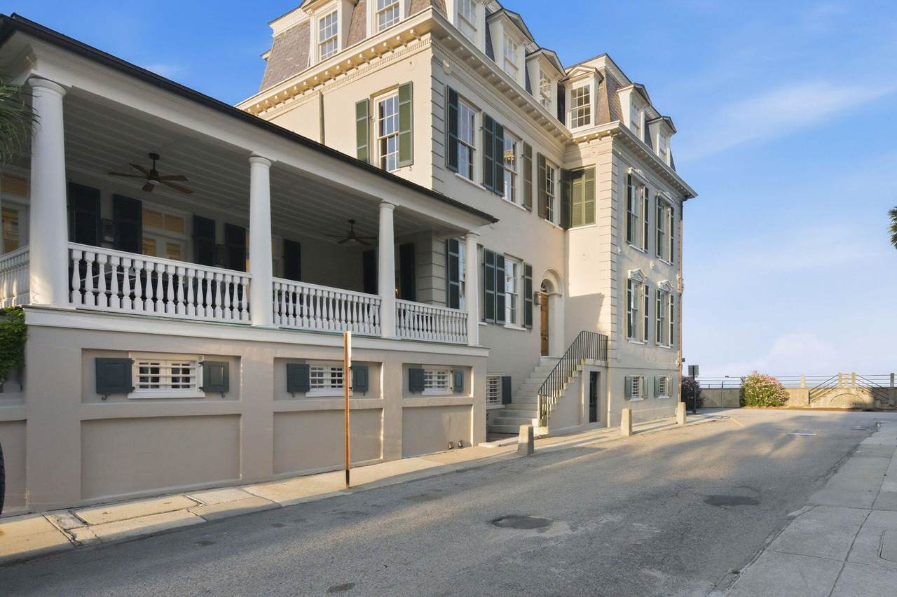 https://bt-photos.global.ssl.fastly.net/charleston/1280_boomver_1_26015184-2.jpg