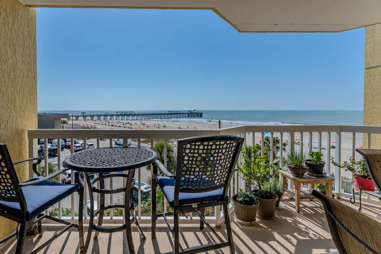 201 Arctic Avenue - Photo 1
