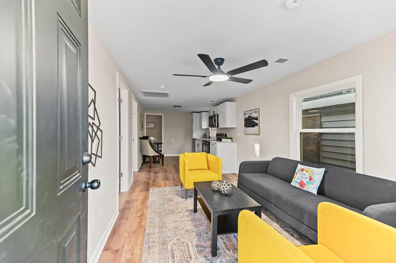 https://bt-photos.global.ssl.fastly.net/charleston/1280_boomver_1_26015359-2.jpg