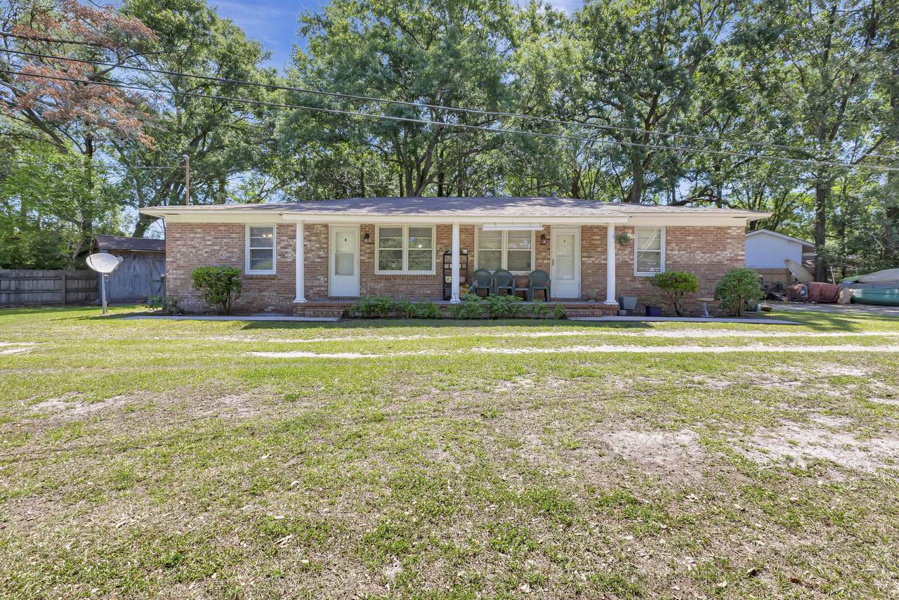 1746 Avalon Circle - Photo 1