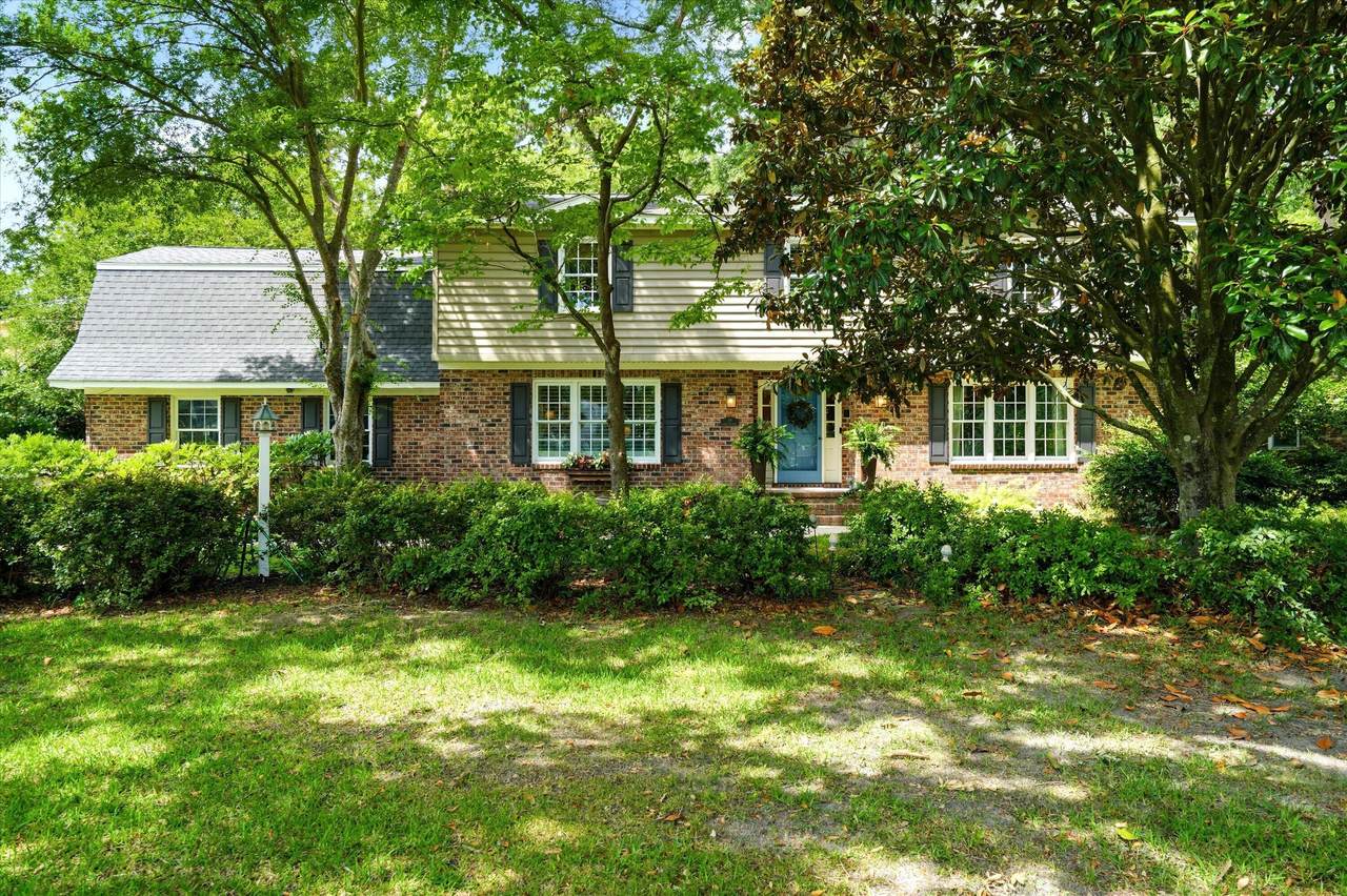 49 Markfield Drive - Photo 1