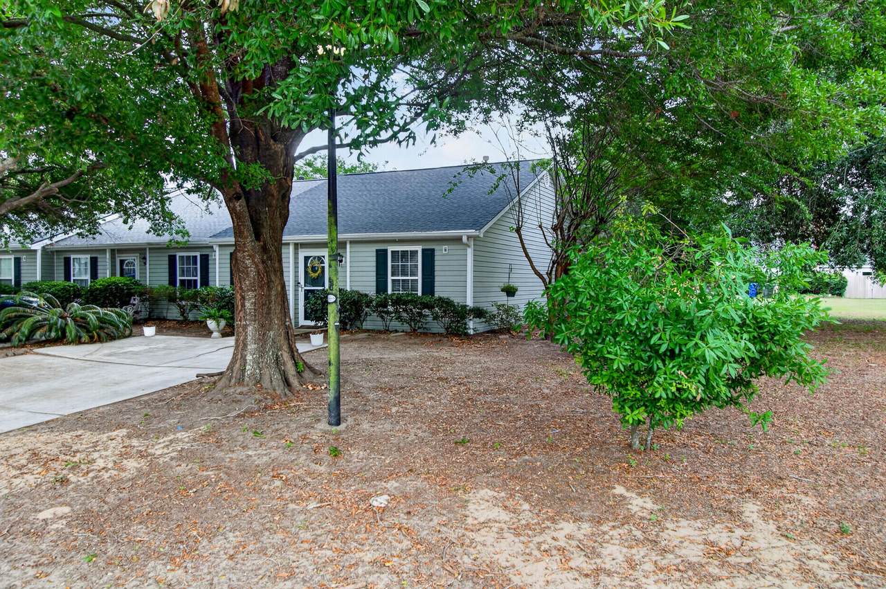 1407 Amanda Park Lane - Photo 1