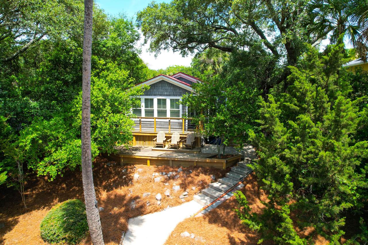 208 Cooper Avenue - Photo 1