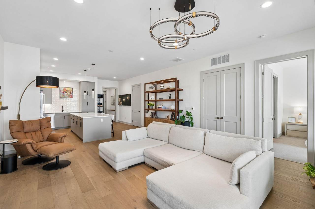 320 Longshore Street - Photo 1