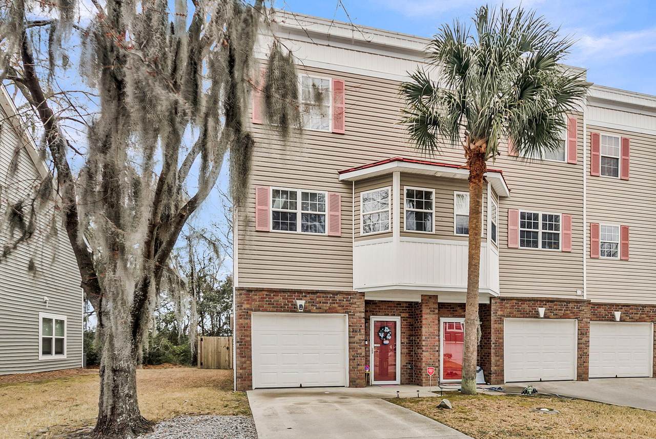 4668 Palm View Circle - Photo 1