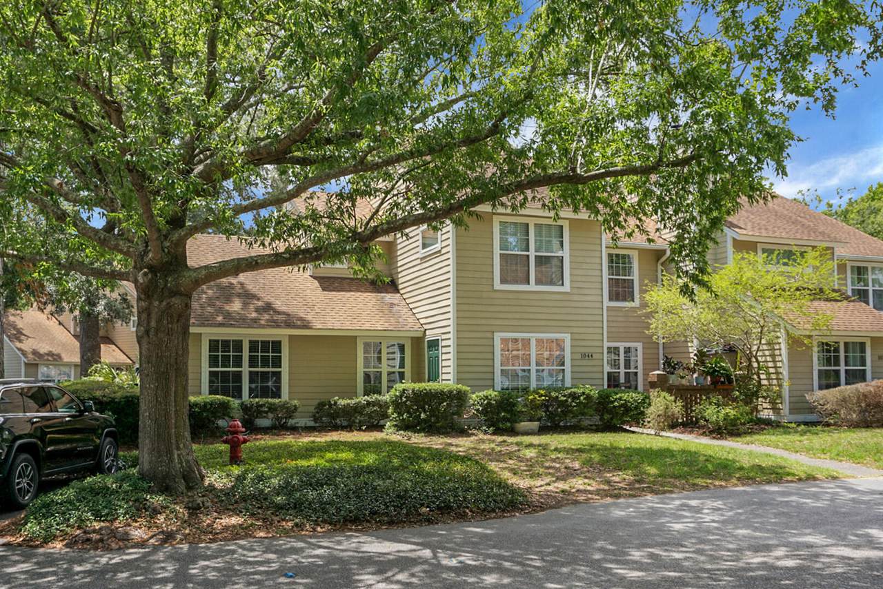 1044 Planters Place - Photo 1