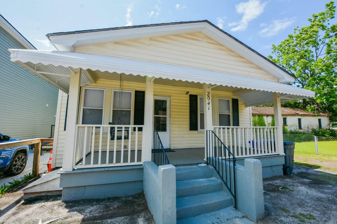 2041 Groveland Avenue - Photo 1