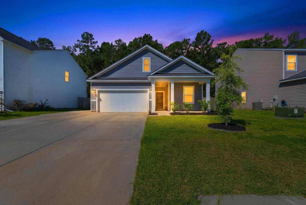 559 Abigail Street - Photo 1