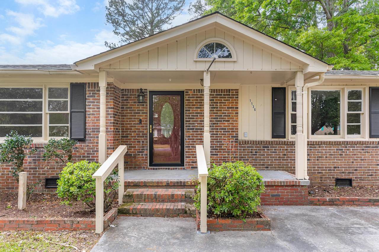 1136 Lakeshore Drive - Photo 1
