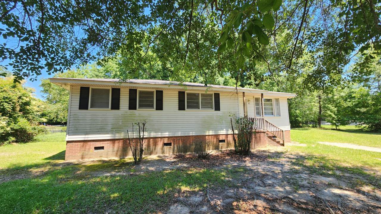 607 Sherrie Lane - Photo 1