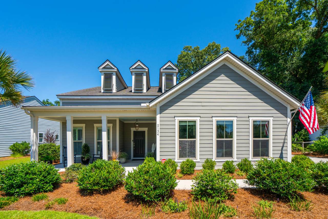 2134 Saint Johns Woods Parkway - Photo 1