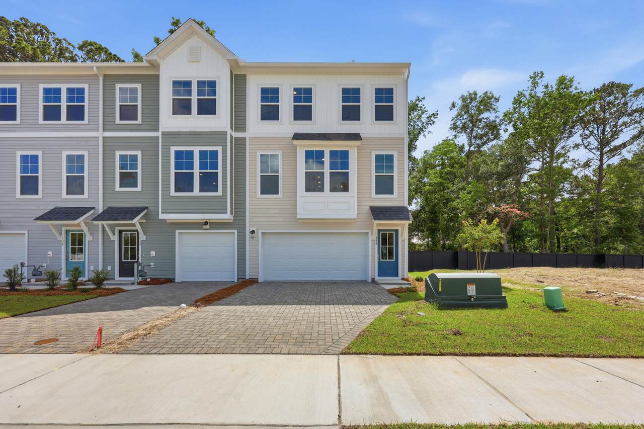 134 Fernbank Road - Photo 1