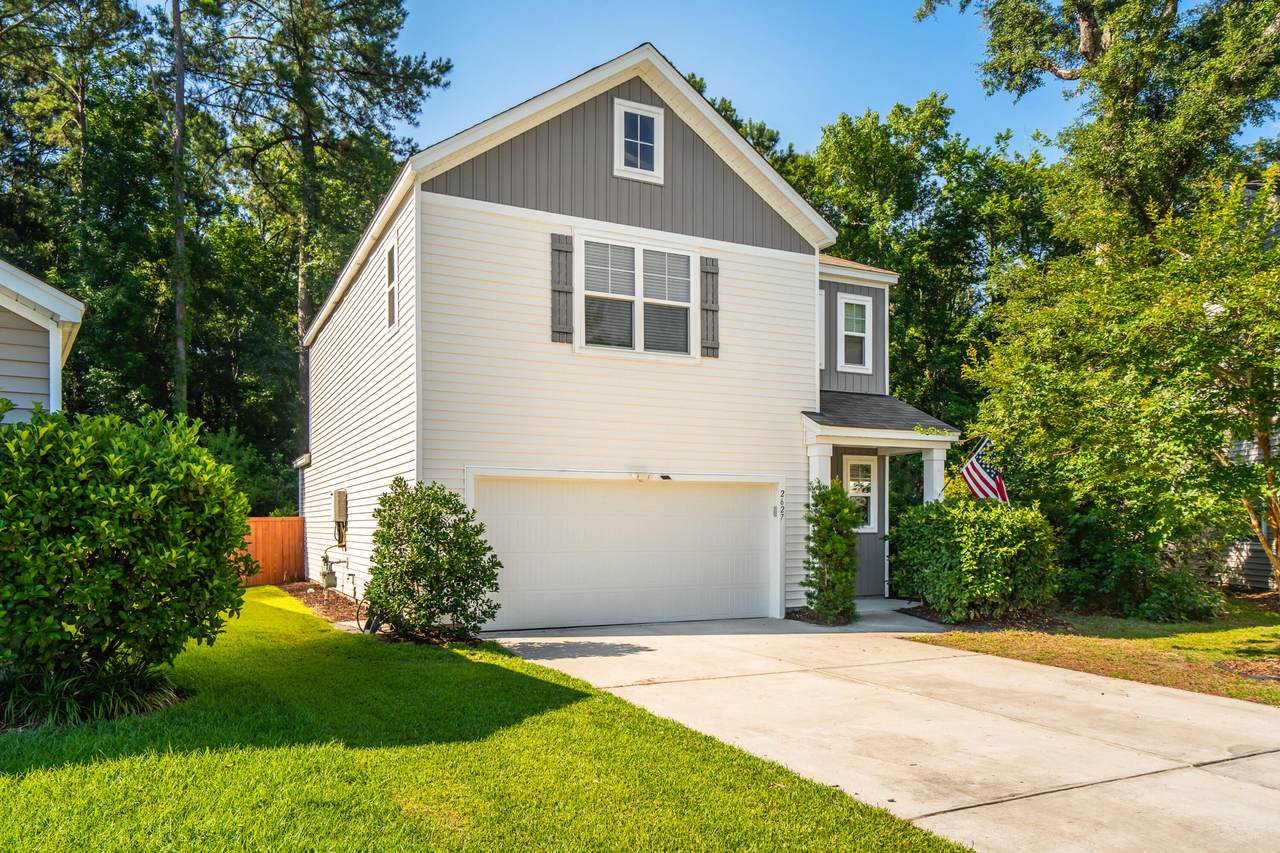 2627 Alamanda Drive - Photo 1