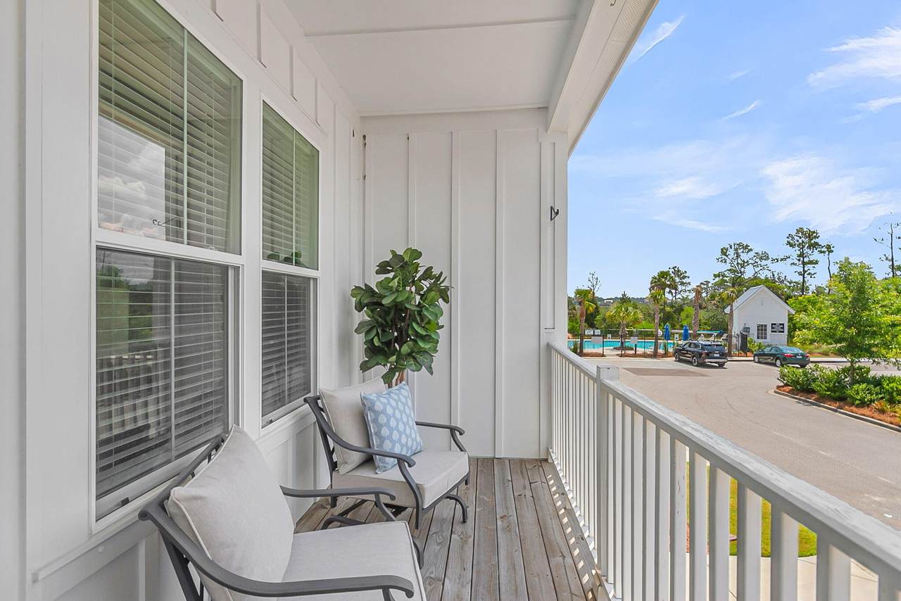 810 Kings Oak Court - Photo 1