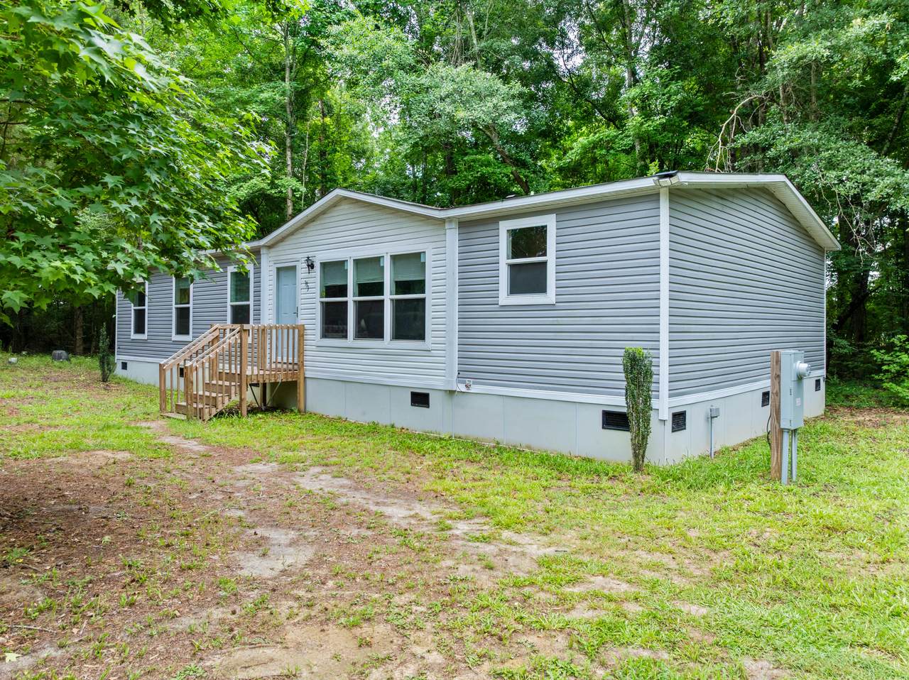 193 Mott Drive - Photo 1