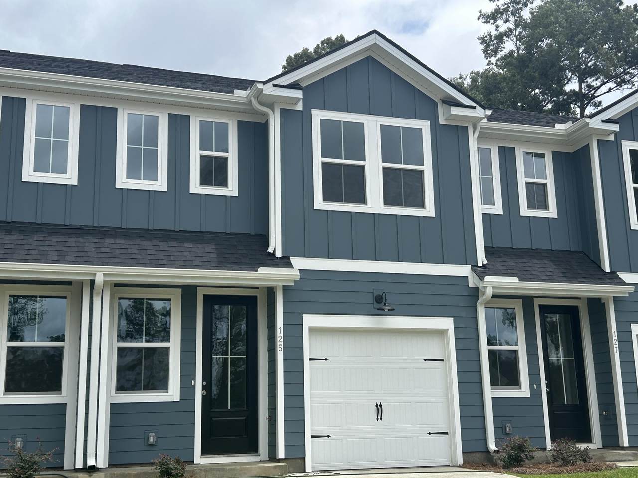 125 Berry Shoals Drive - Photo 1