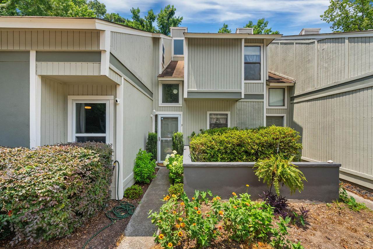 2753 Jobee Drive - Photo 1