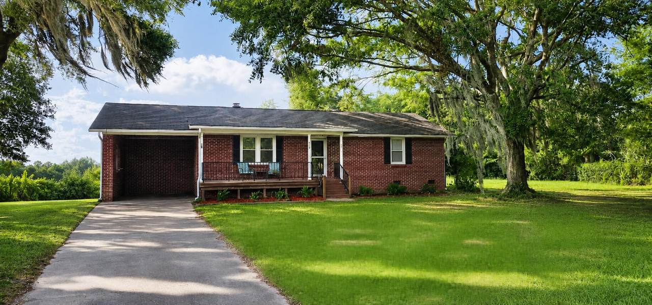 124 Whistling Swan Road - Photo 1