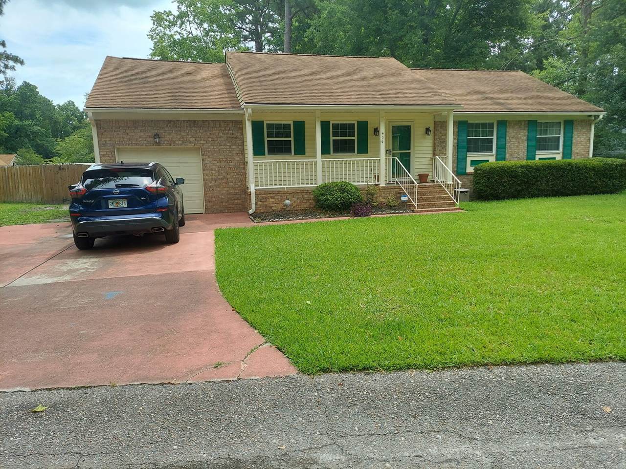 406 Willow Court - Photo 1