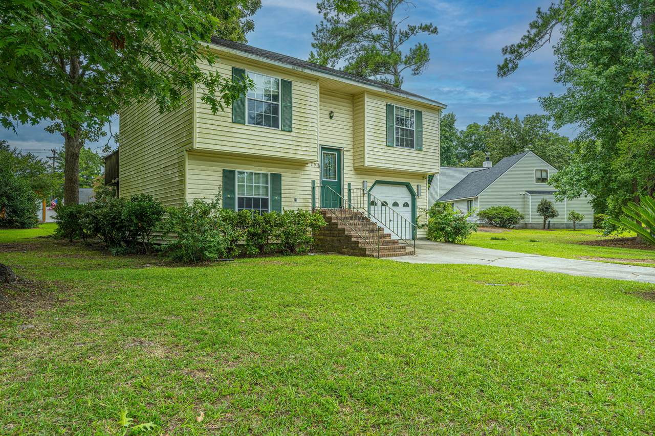 119 Hummingbird Avenue - Photo 1