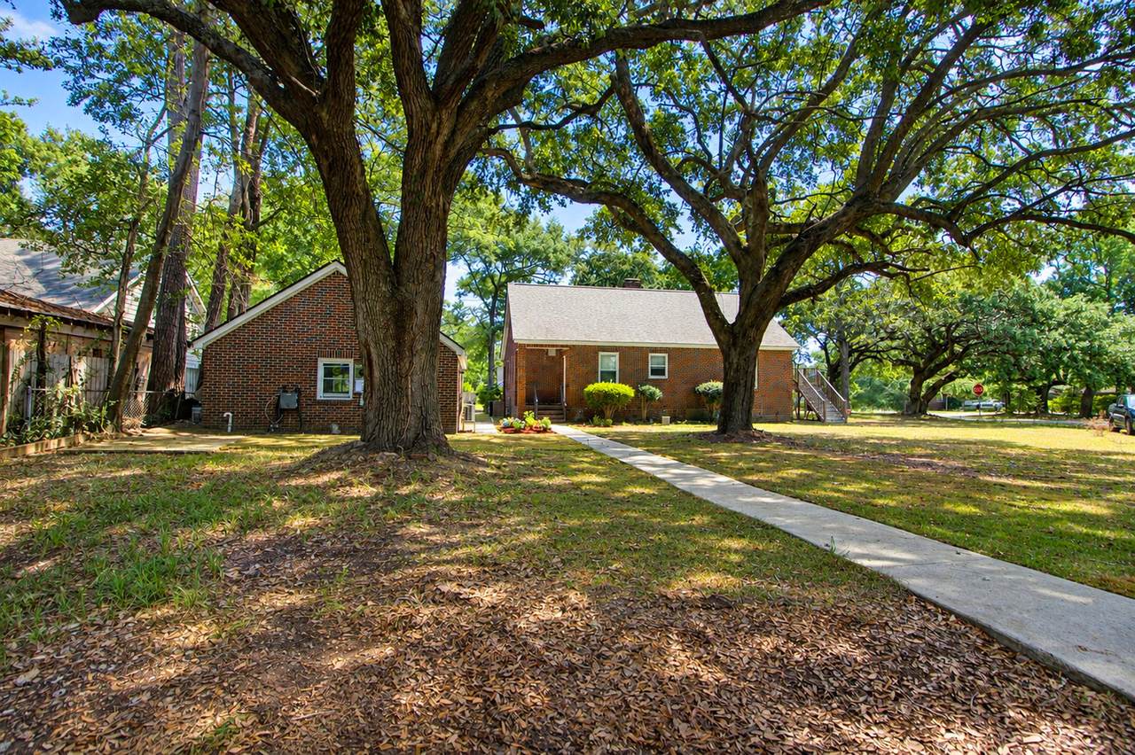 https://bt-photos.global.ssl.fastly.net/charleston/1280_boomver_1_26018272-2.jpg