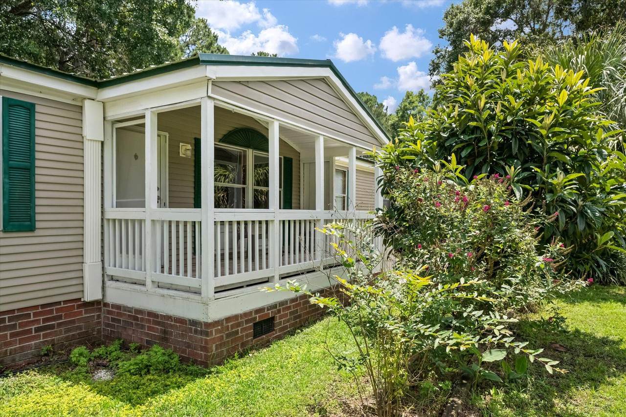 125 Fall Creek Boulevard - Photo 1