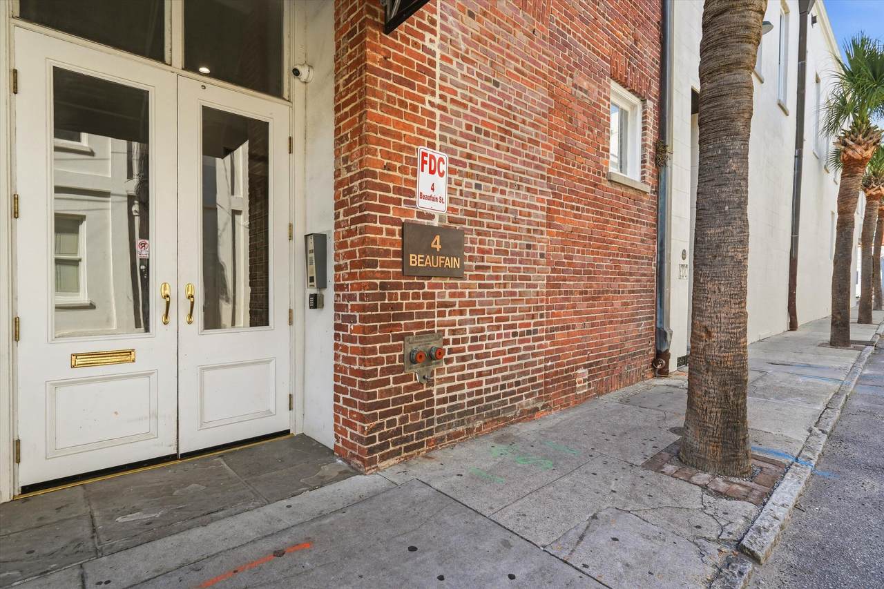https://bt-photos.global.ssl.fastly.net/charleston/1280_boomver_1_26018353-2.jpg