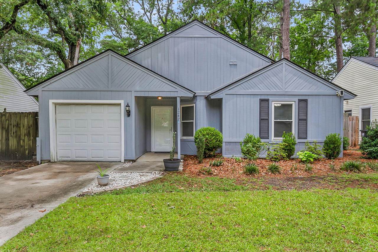 1242 Maryland Drive - Photo 1