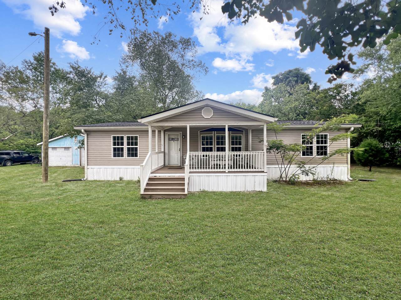 259 Gaines Circle - Photo 1