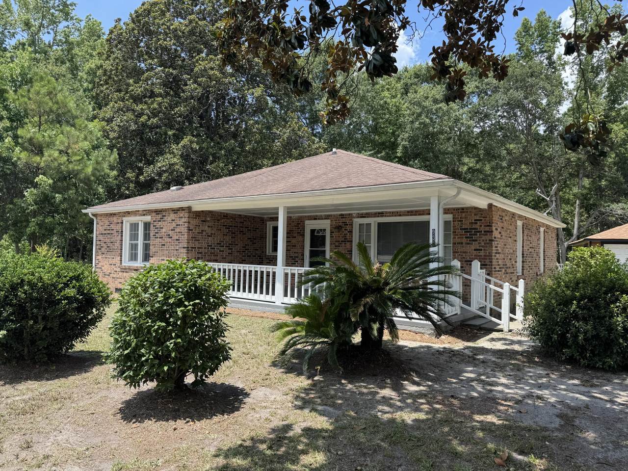 933 Live Oak Drive - Photo 1