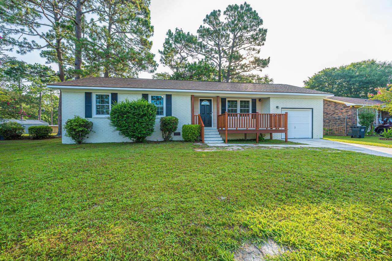 104 Forest Lane - Photo 1