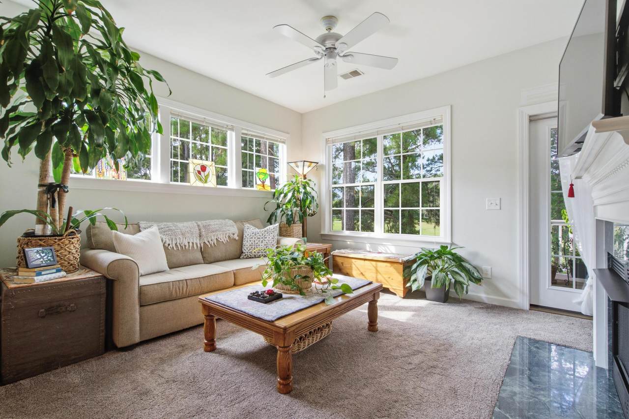 182 Golfview Lane - Photo 1