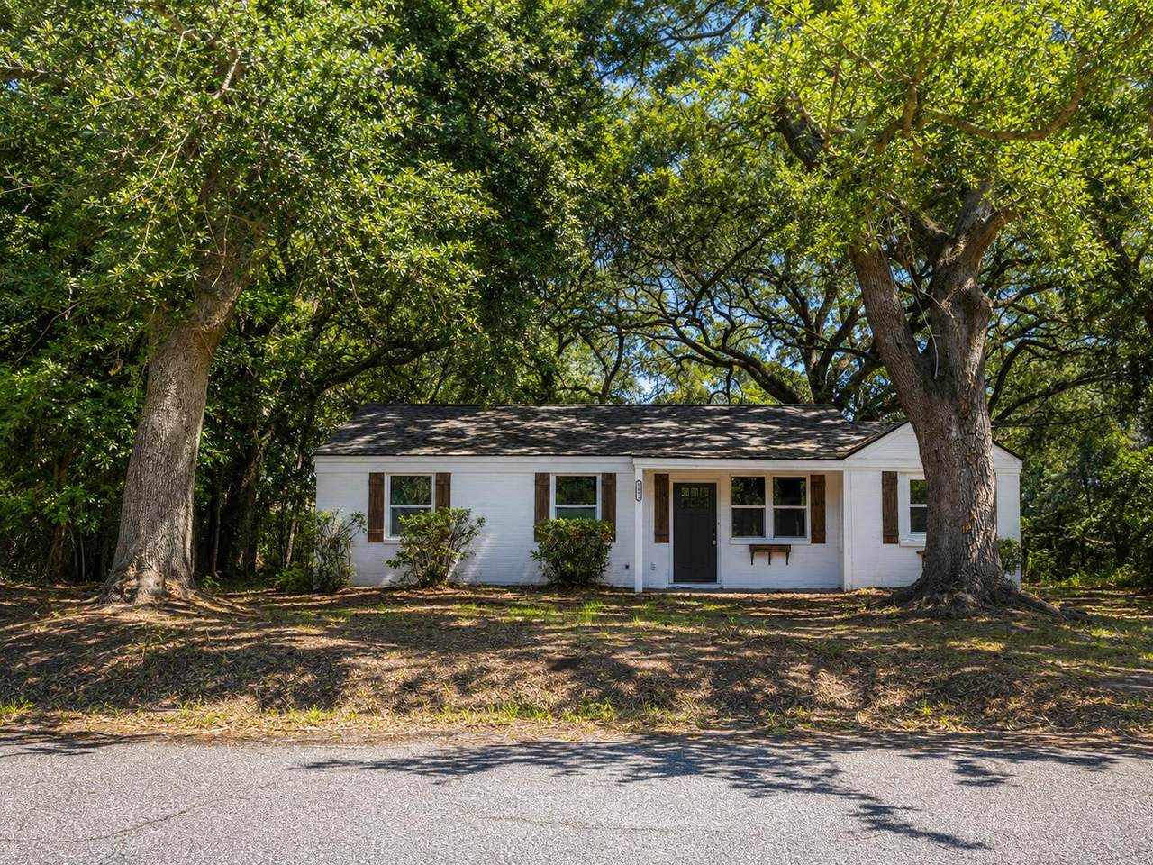 1412 Pocahontas Street - Photo 1