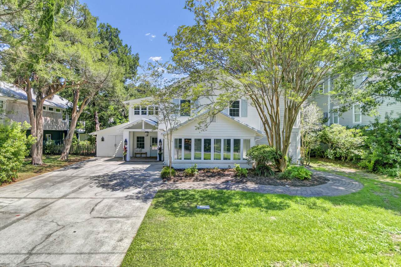 2906 Hartnett Boulevard - Photo 1