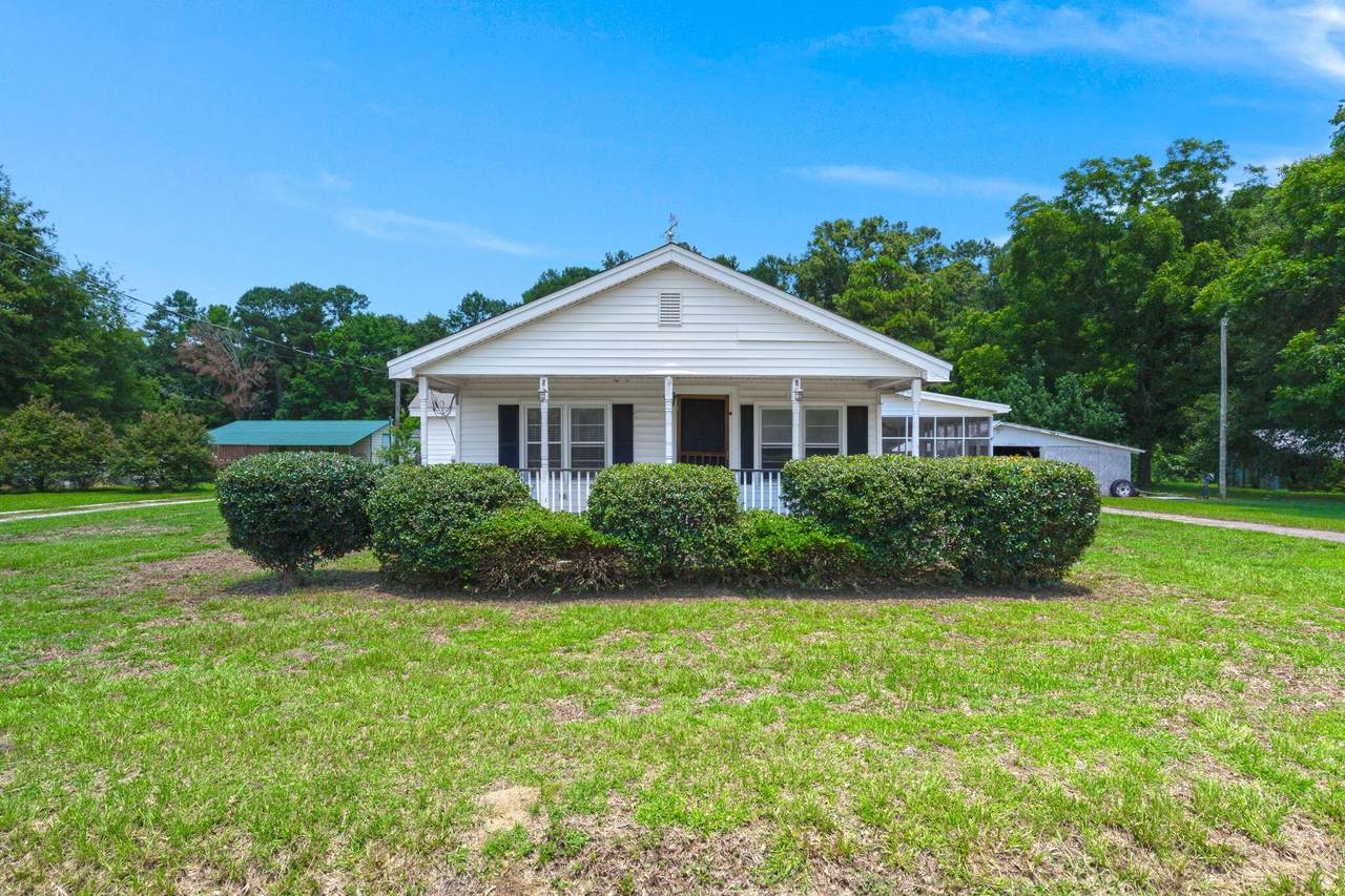 352 Deep Woods Road - Photo 1