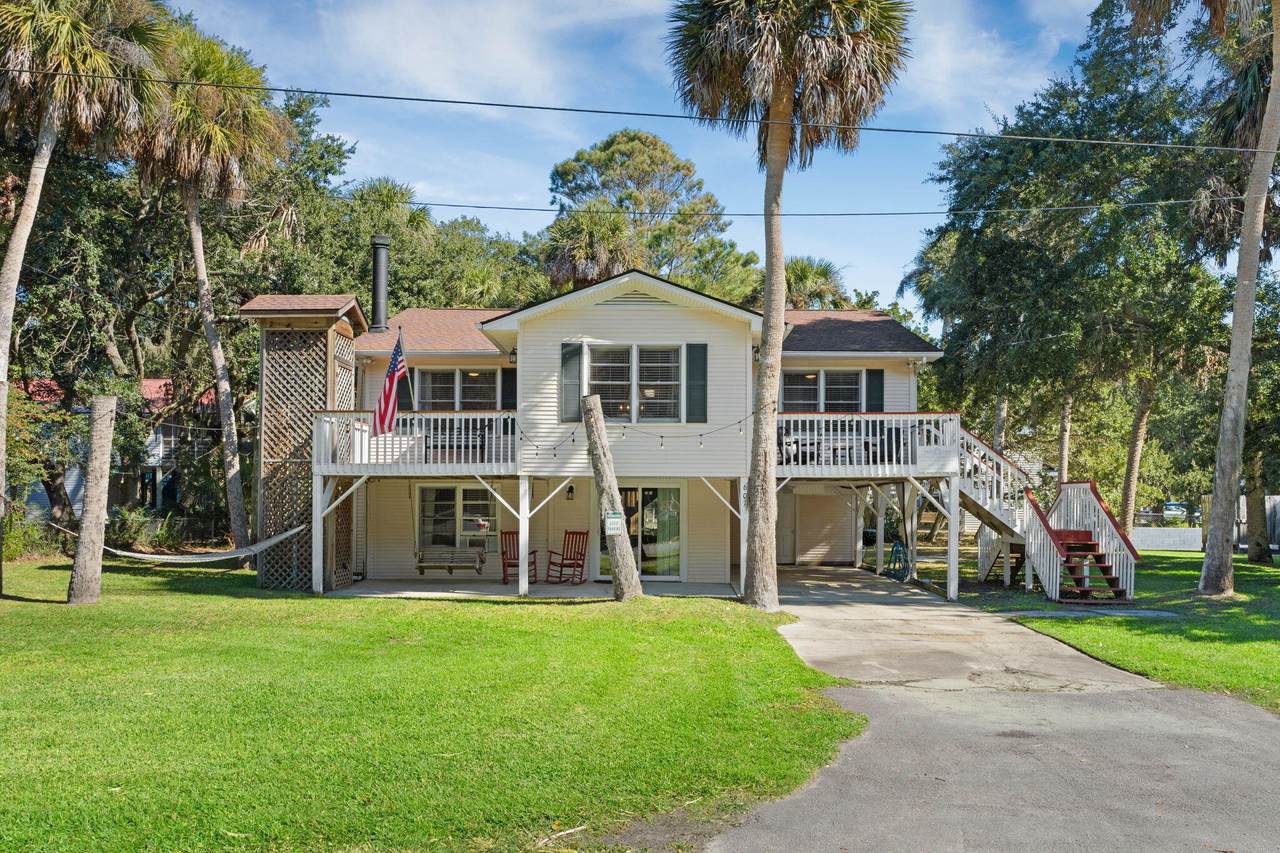 607 Portia Street - Photo 1