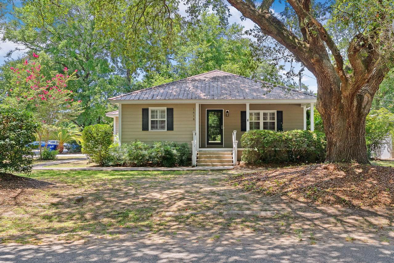 1618 Patterson Avenue - Photo 1