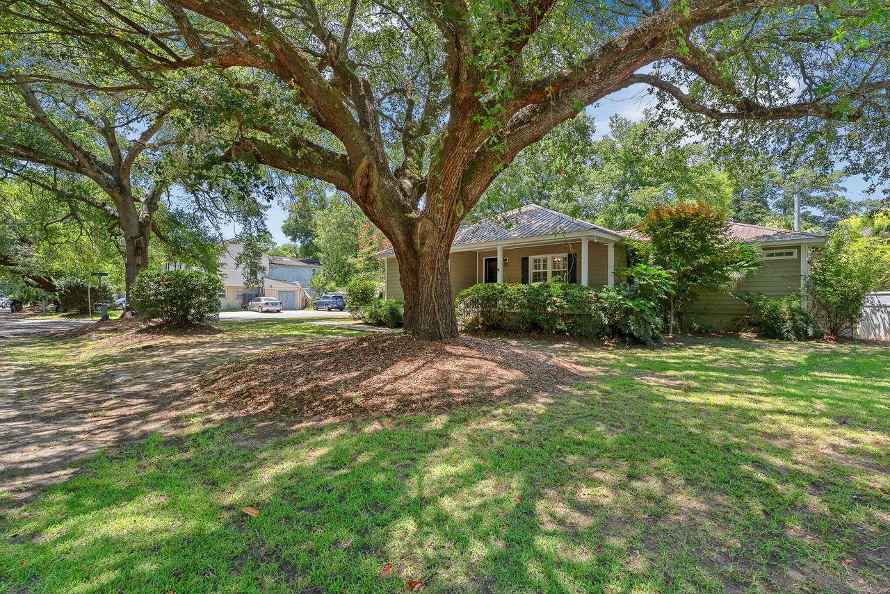 https://bt-photos.global.ssl.fastly.net/charleston/1280_boomver_1_26019242-2.jpg
