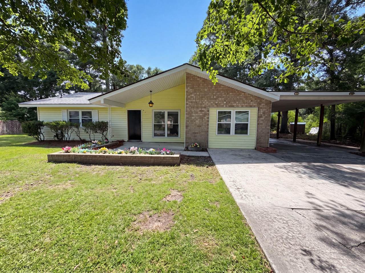 619 Piedmont Lane - Photo 1