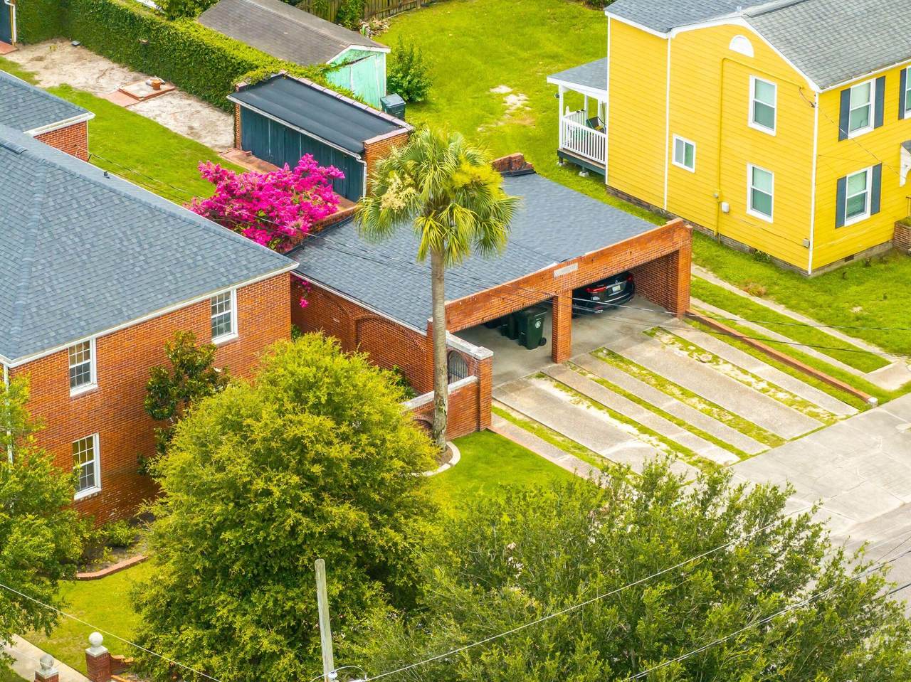 https://bt-photos.global.ssl.fastly.net/charleston/1280_boomver_1_26019433-2.jpg