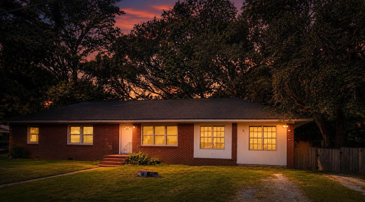 2446 Cherokee Hall Lane - Photo 1