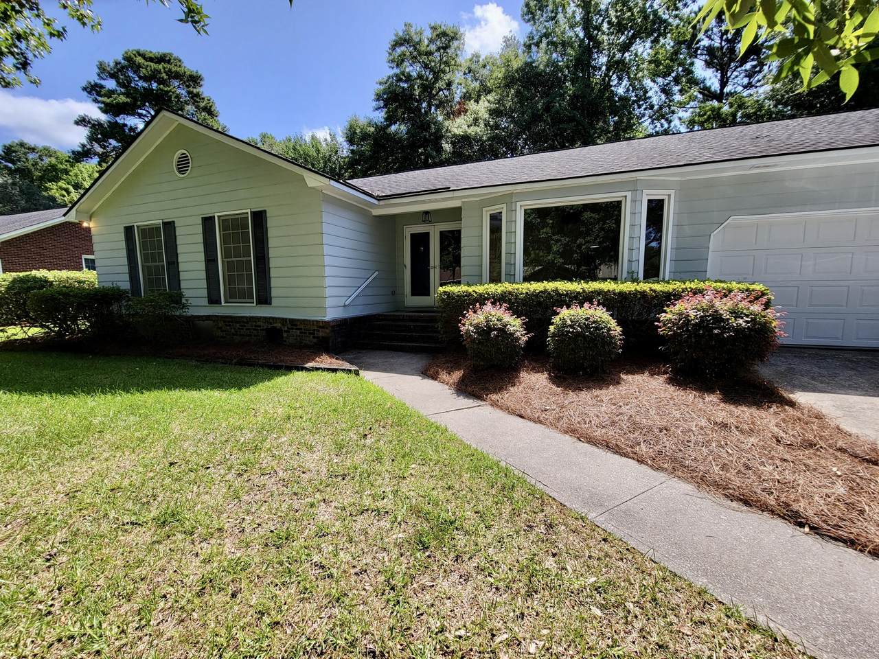 1003 Law Lane - Photo 1
