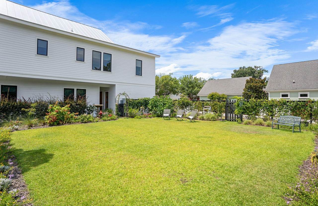 708 Bladen Street - Photo 1