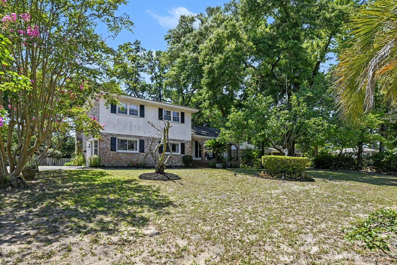 649 Pelzer Drive - Photo 1