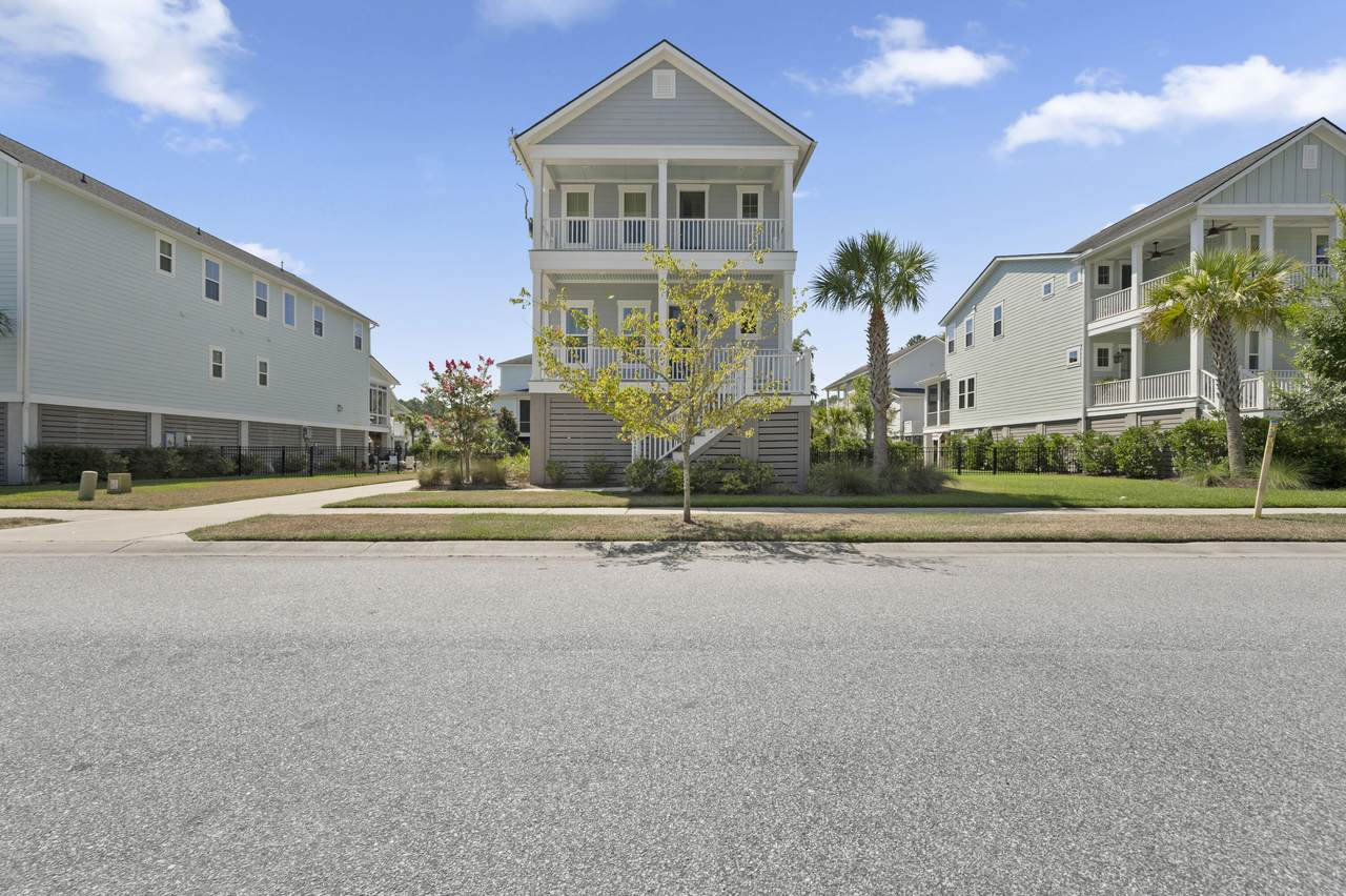 https://bt-photos.global.ssl.fastly.net/charleston/1280_boomver_1_26019708-2.jpg