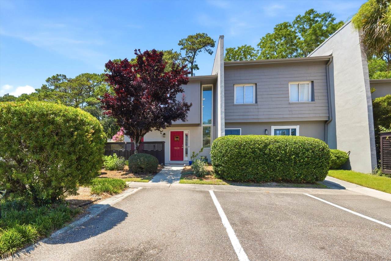 1001 Ventura Place - Photo 1