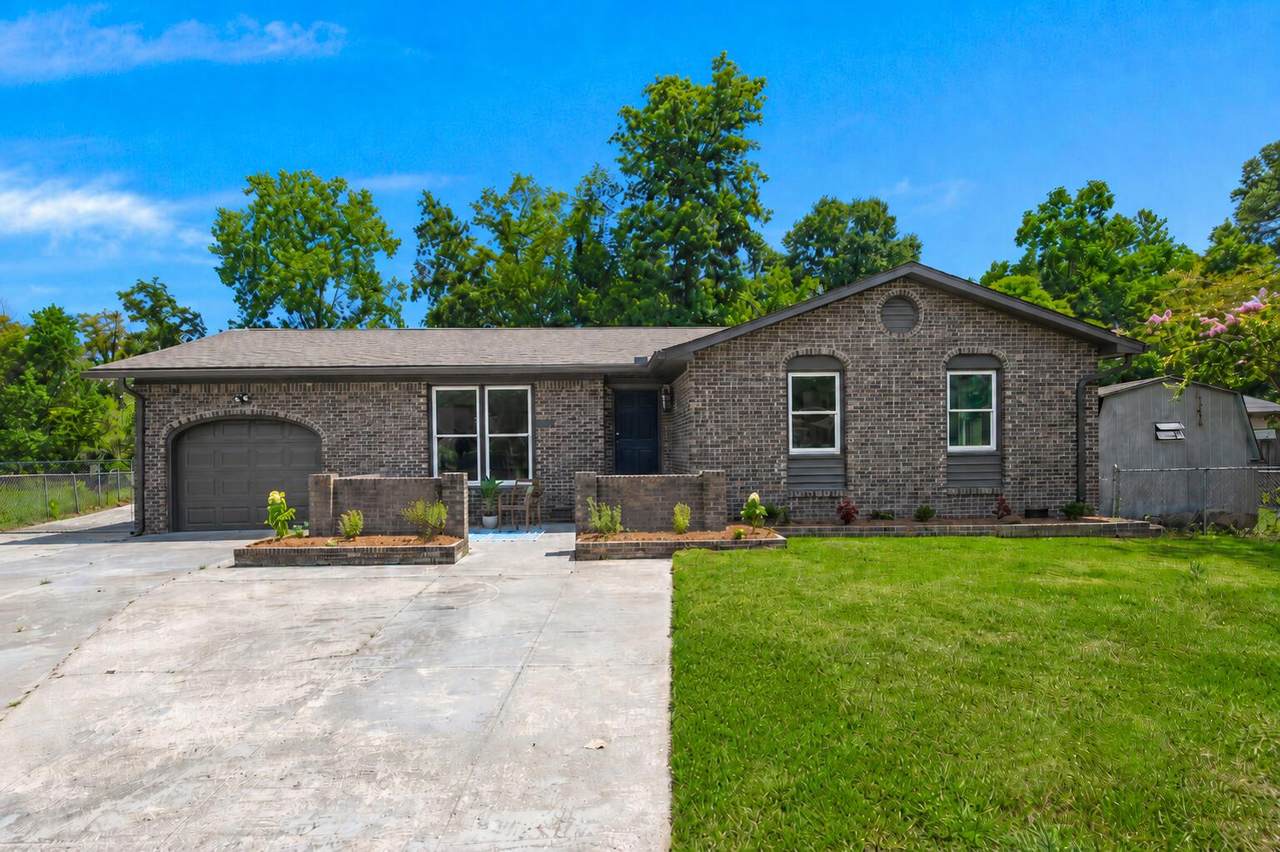 313 Pine Cone Court - Photo 1