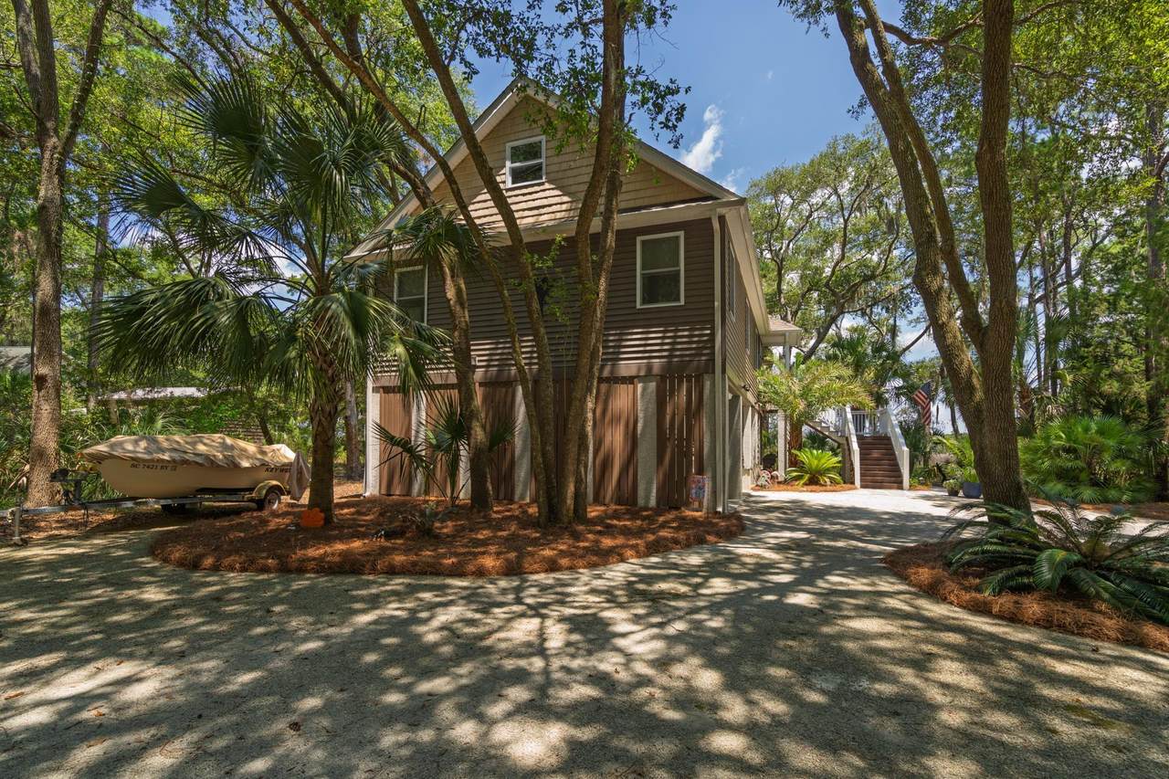 8840 Marsh Aire Lane - Photo 1
