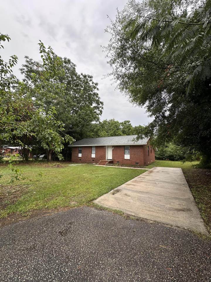 141 Waycross Street - Photo 1